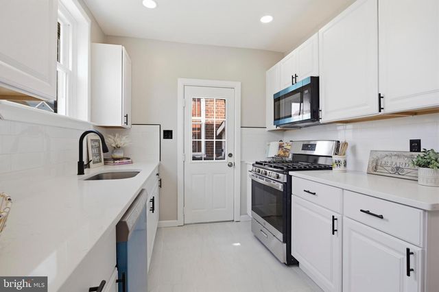 136 HIGH ST, Sharon Hill, PA 19079