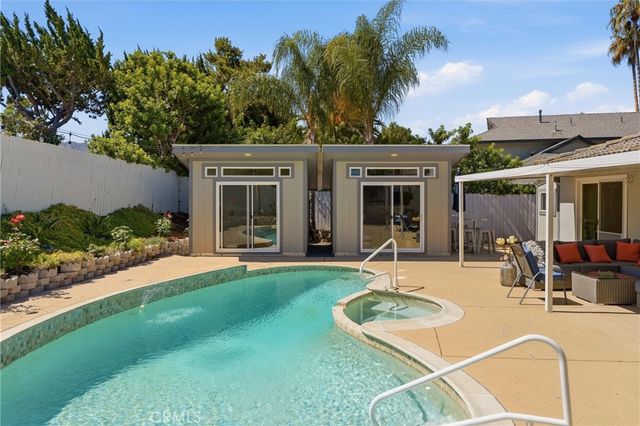 5806 Lake Lindero Drive, Agoura Hills, CA 91301