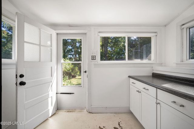 2708 North Street, Beaufort, SC 29902