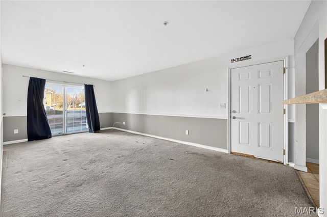 660 Materdie Lane 104, Florissant, MO 63031