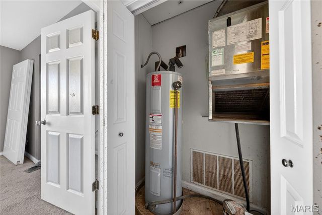 660 Materdie Lane 104, Florissant, MO 63031