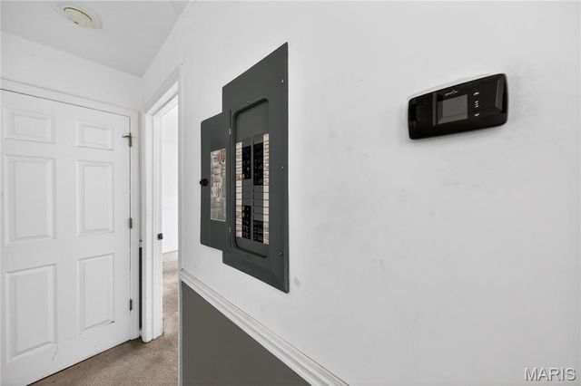 660 Materdie Lane 104, Florissant, MO 63031