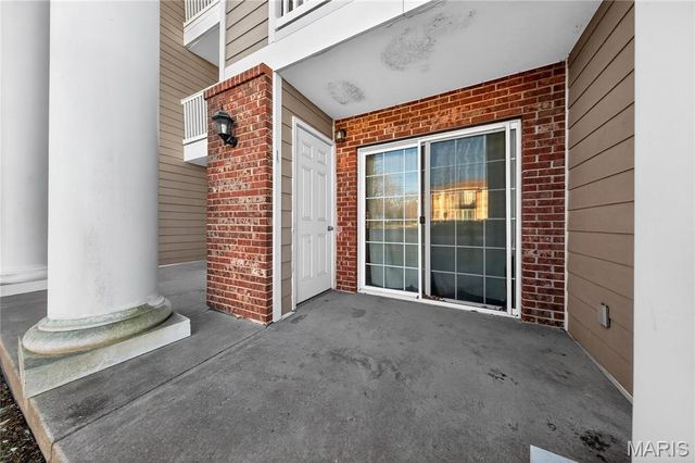 660 Materdie Lane 104, Florissant, MO 63031