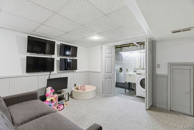 8215 Beehive Circle, Clay, NY 13090