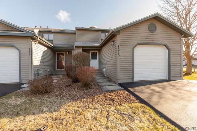 8215 Beehive Circle, Clay, NY 13090