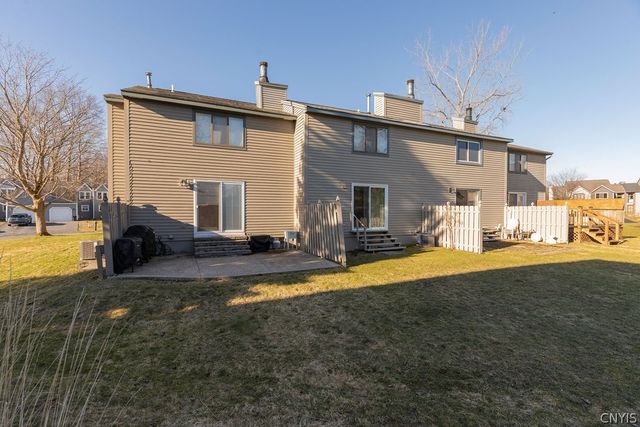 8215 Beehive Circle, Clay, NY 13090