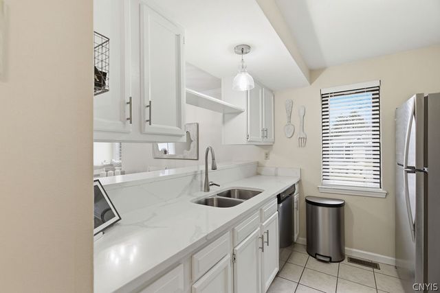 8215 Beehive Circle, Clay, NY 13090