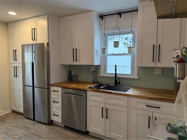 11604 Bradwell Road, Garfield Heights, OH 44125