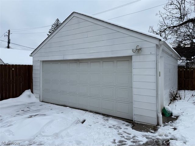 11604 Bradwell Road, Garfield Heights, OH 44125