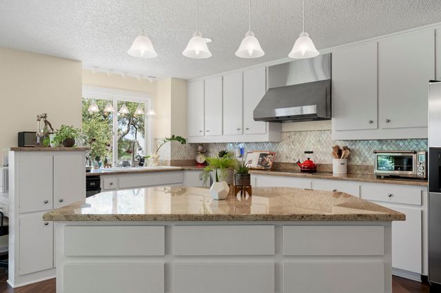 930 Electra, Lakeway, TX 78734