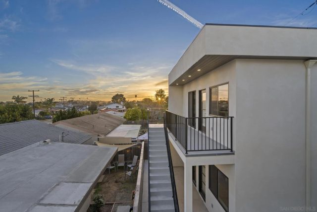 3582 HATTERAS, San Diego, CA 92117