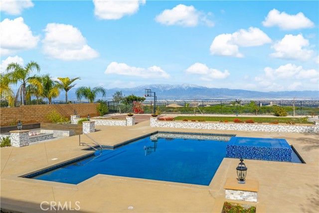 2603 Chad Zeller Lane, Corona, CA 92882