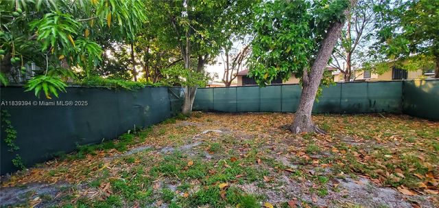 1887 NW 66th St, Miami, FL 33147