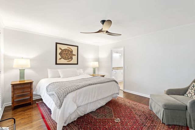 32 Oak Crest Court, Greenville, SC 29605