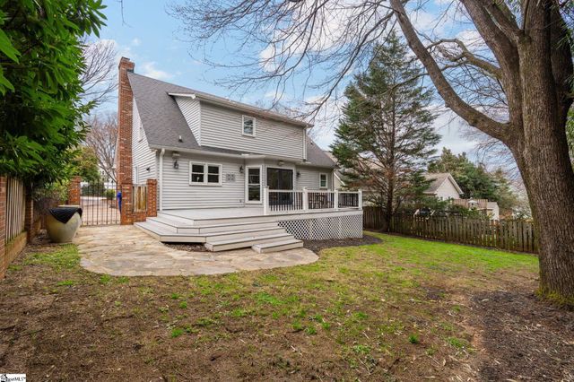 32 Oak Crest Court, Greenville, SC 29605