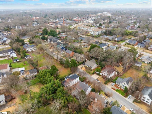 32 Oak Crest Court, Greenville, SC 29605