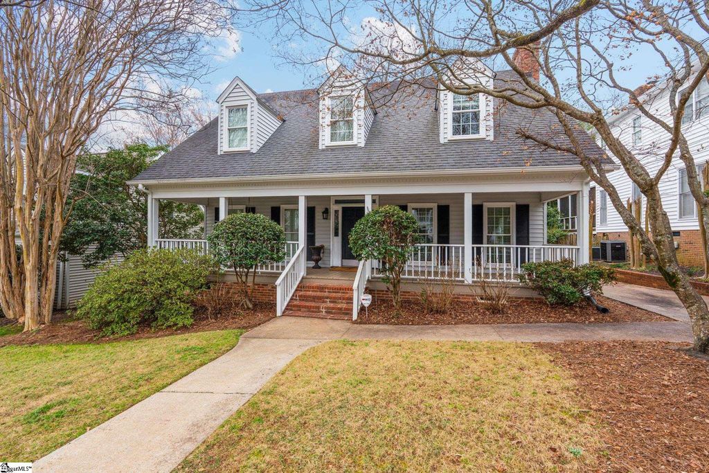 32 Oak Crest Court, Greenville, SC 29605