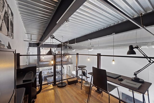 950 Broadway 27, Chelsea, MA 02150