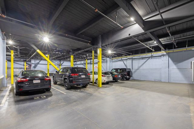 950 Broadway 27, Chelsea, MA 02150