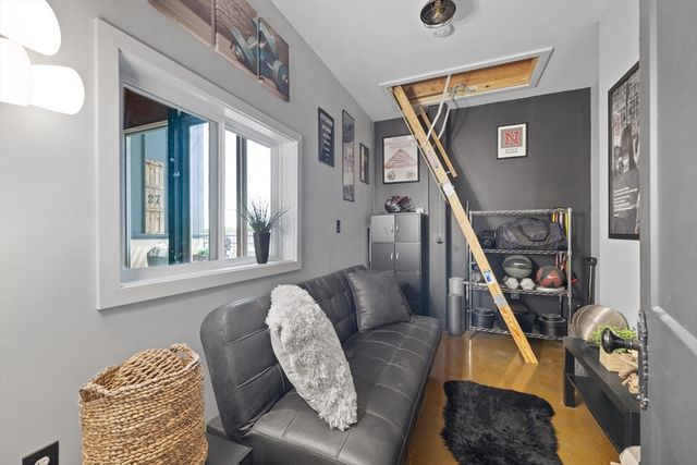 950 Broadway 27, Chelsea, MA 02150