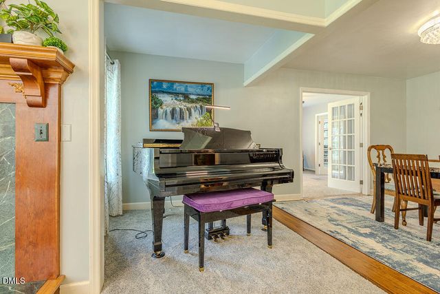 4000 Woodland Park Drive, Hillsborough, NC 27278