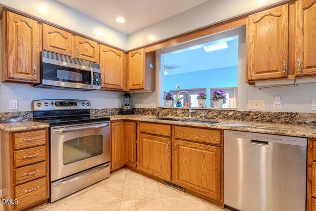 4000 Woodland Park Drive, Hillsborough, NC 27278