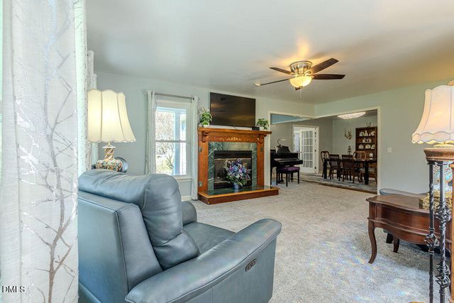 4000 Woodland Park Drive, Hillsborough, NC 27278