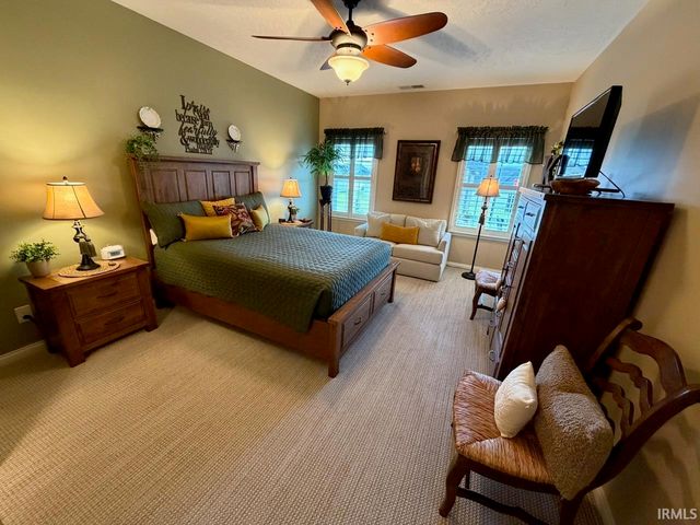 8242 Edenton Drive, Evansville, IN 47715