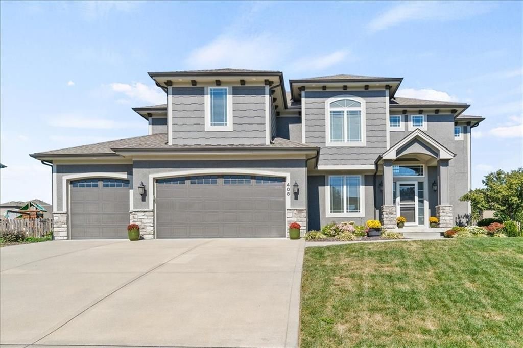 408 SE Farrier Drive, Lee's Summit, MO 64082