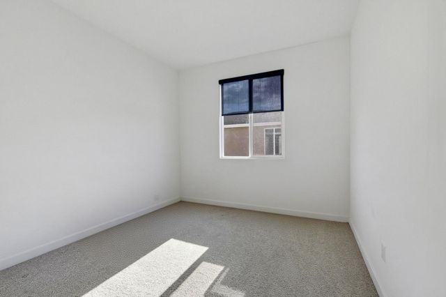5843 W Laguna Avenue, Fresno, CA 93722