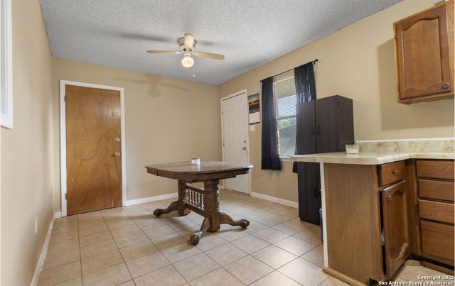 1309 E Medina, Pearsall, TX 78061