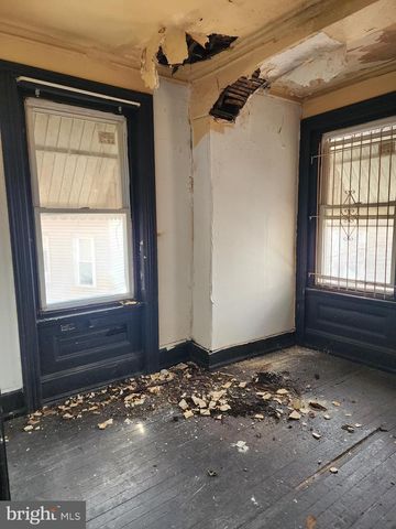 2702 RIDGE AVE, Philadelphia, PA 19121