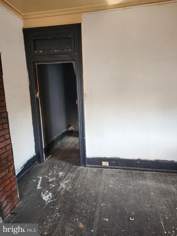 2702 RIDGE AVE, Philadelphia, PA 19121