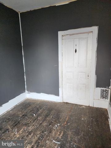 2702 RIDGE AVE, Philadelphia, PA 19121