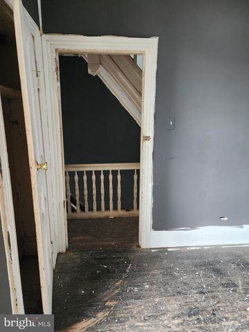 2702 RIDGE AVE, Philadelphia, PA 19121