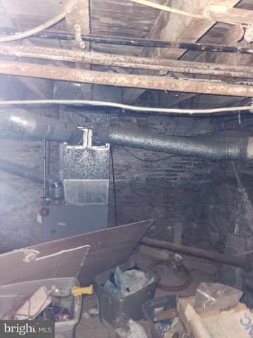 2702 RIDGE AVE, Philadelphia, PA 19121