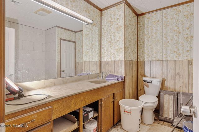 111 Maple Street, New Iberia, LA 70560