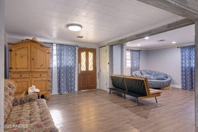 111 Maple Street, New Iberia, LA 70560