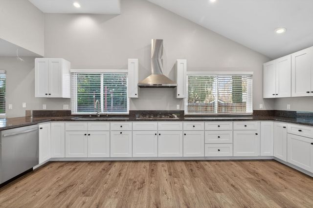 7001 Jenner Ct, Citrus Heights, CA 95610