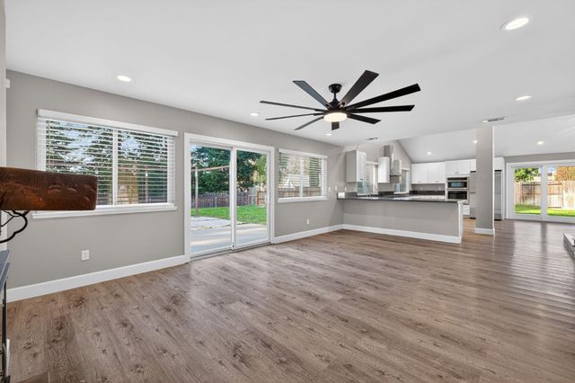 7001 Jenner Ct, Citrus Heights, CA 95610