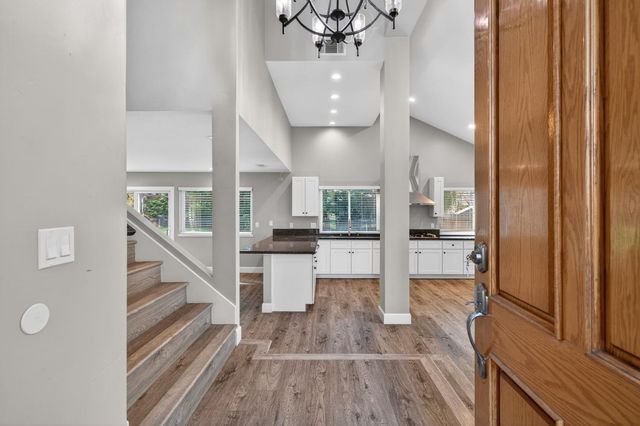 7001 Jenner Ct, Citrus Heights, CA 95610