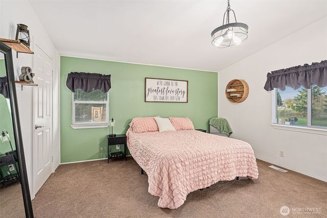 405 Bryden Avenue, Centralia, WA 98531