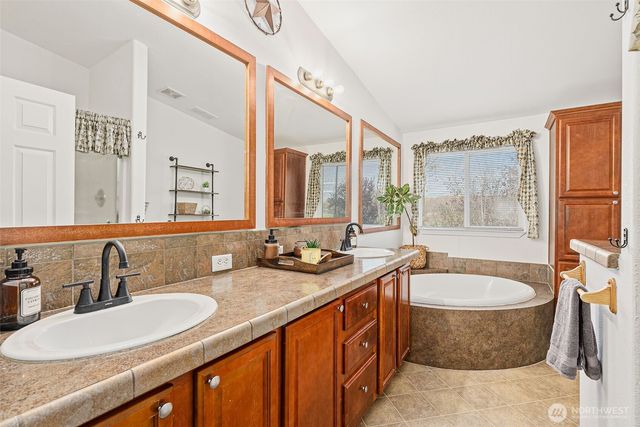 405 Bryden Avenue, Centralia, WA 98531