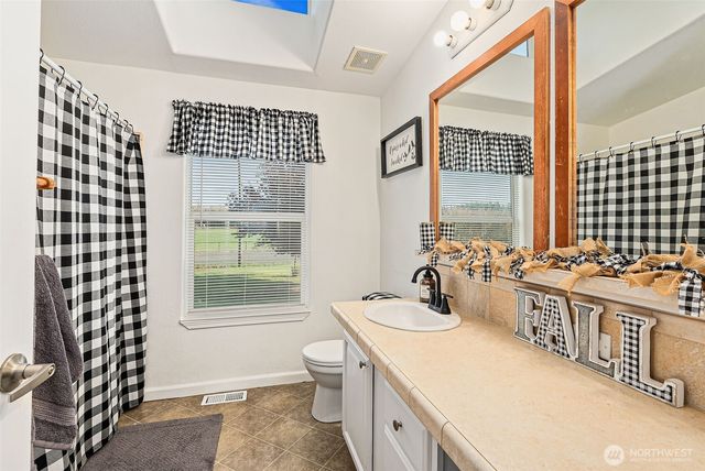 405 Bryden Avenue, Centralia, WA 98531