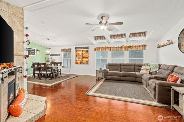 405 Bryden Avenue, Centralia, WA 98531