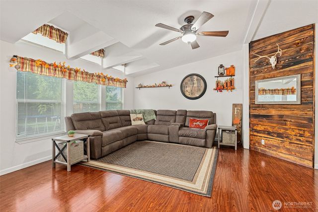 405 Bryden Avenue, Centralia, WA 98531