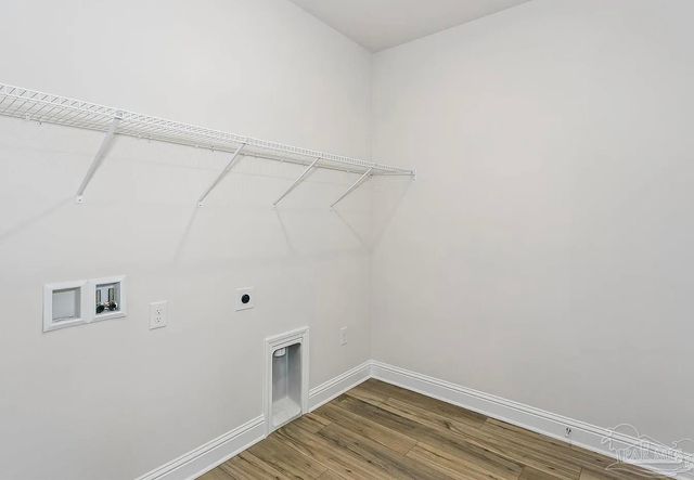 2787 Avalon St, Cantonment, FL 32533