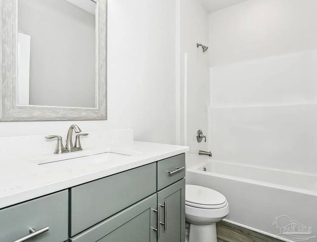 2787 Avalon St, Cantonment, FL 32533