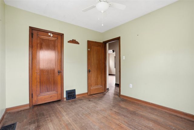 328 Park Dr, Canonsburg, PA 15317