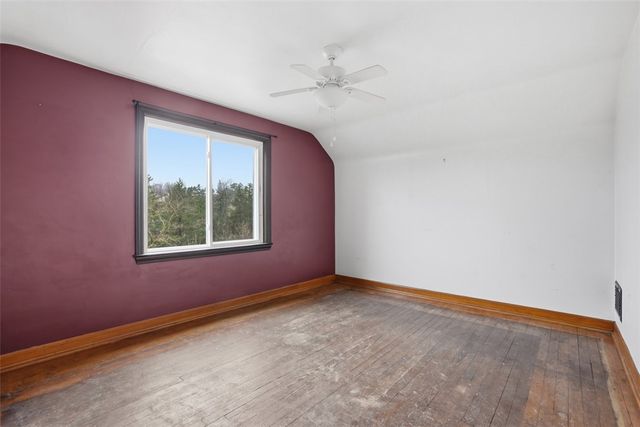 328 Park Dr, Canonsburg, PA 15317